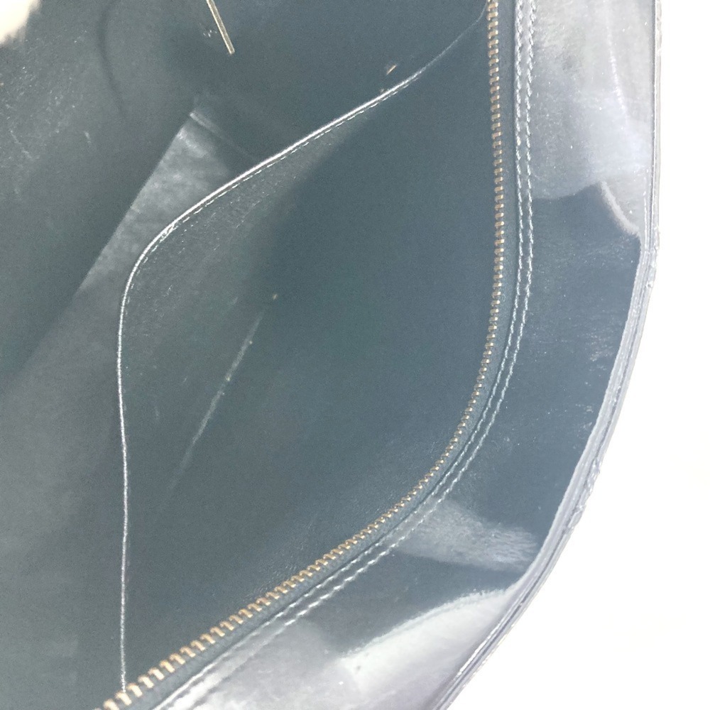 CHANEL Vintage Black Leather Shoulder Bag - Picture 12 of 16